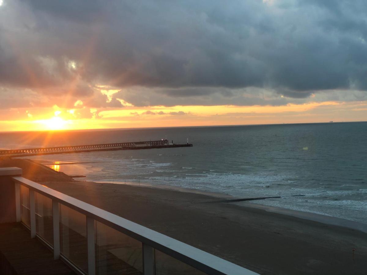 Penthouse Sea-Loft Blankenberge, Uniek Zeezicht, Luxeloft Met 40M2 Terras! Lägenhet Exteriör bild